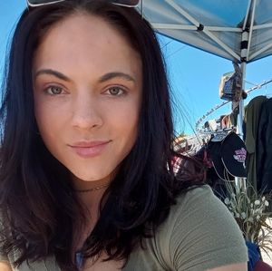 Meet your Posher, Clairese